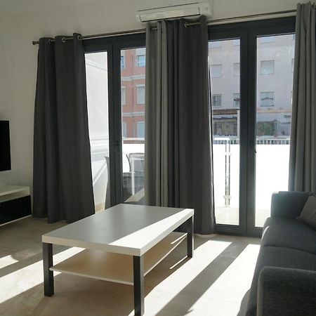 Apartamento Turistico Hermanos Infantes エステポナ エクステリア 写真