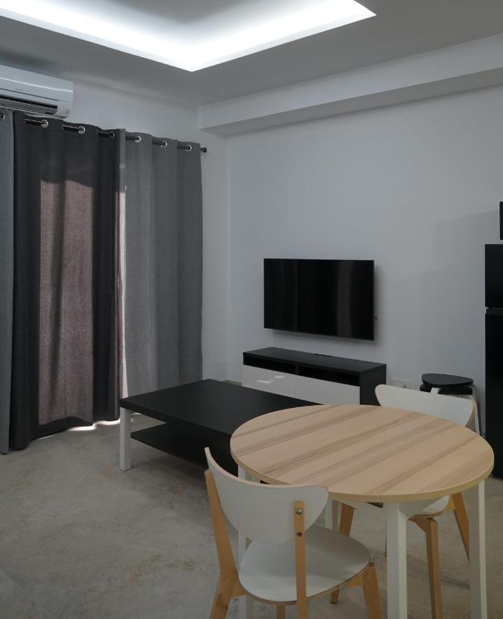Apartamento Turistico Hermanos Infantes エステポナ エクステリア 写真
