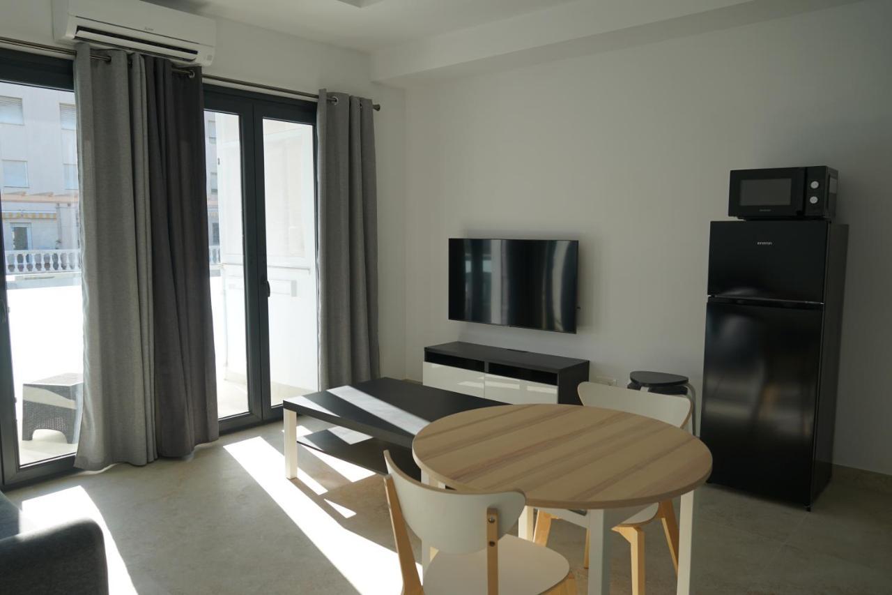 Apartamento Turistico Hermanos Infantes エステポナ エクステリア 写真